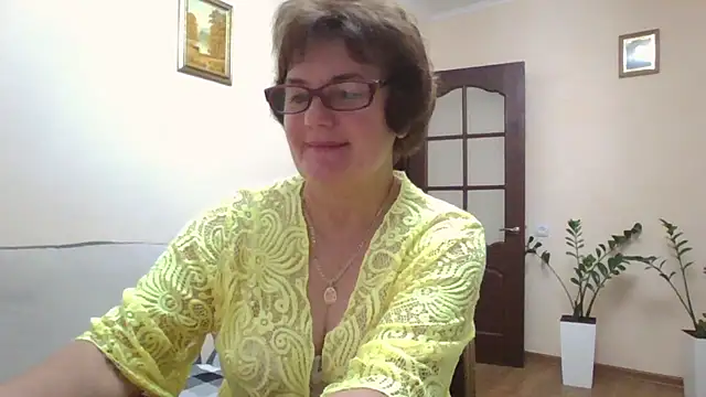 Snapshot of Galina56301 chatting on September 12, 6:30 pm Galina56301 online show from September 12, 6:30 pm