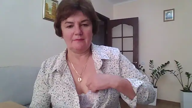 Snapshot of Galina56301 chatting on September 16, 1:56 pm Galina56301 online show from September 16, 1:56 pm