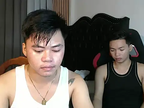 hot emman online show from January 15, 12:37 am