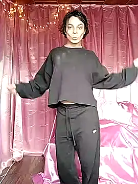 Snapshot of oxxy_jean chatting on October 16, 8:32 pm oxxy jean online show from October 16, 8:32 pm