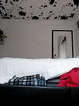 Snapshot of oxxy_jean chatting on June 16, 12:19 pm oxxy jean online show from June 16, 12:19 pm