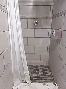 Snapshot of Babysex32 chatting on November 8, 5:12 pm Babysex32 online show from November 8, 5:12 pm