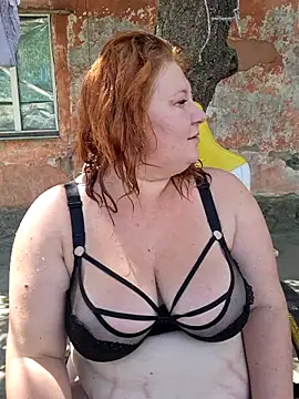 Snapshot of Miss_tits2025 chatting on July 1, 9:00 am Miss tits2025 online show from July 1, 9:00 am