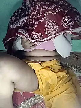 Snapshot of Hotty-Monaa chatting on October 9, 5:00 pm Hotty-Monaa online show from October 9, 5:00 pm