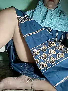 Snapshot of Hotty-Monaa chatting on October 14, 5:25 pm Hotty-Monaa online show from October 14, 5:25 pm