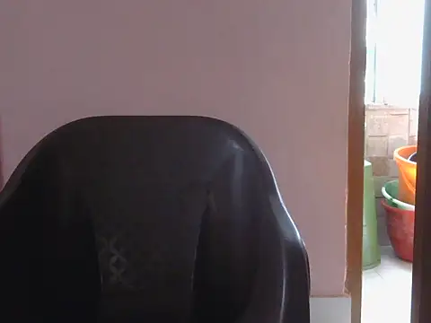 Snapshot of itsabika chatting on July 13, 10:40 am itsabika online show from July 13, 10:40 am