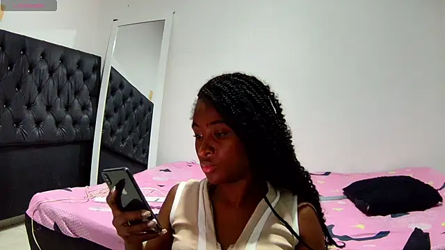 shantall ebony1 online show from November 14, 9:41 am