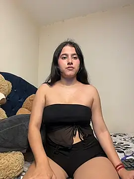 Snapshot of vikysexy283 chatting on November 10, 2:21 am vikysexy283 online show from November 10, 2:21 am