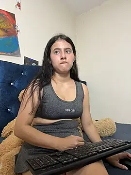 Snapshot of vikysexy283 chatting on November 23, 12:38 pm vikysexy283 online show from November 23, 12:38 pm