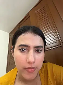 Snapshot of vikysexy283 chatting on December 17, 6:19 am vikysexy283 online show from December 17, 6:19 am