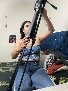 Snapshot of vikysexy283 chatting on January 15, 2:27 am vikysexy283 online show from January 15, 2:27 am