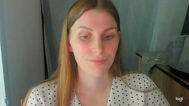 JuliaMuuun online show from June 28, 9:32 pm