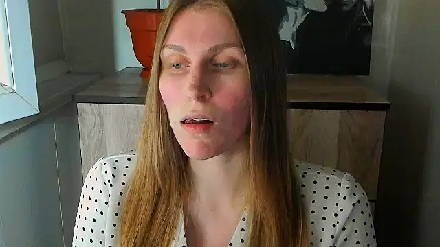 JuliaMuuun online show from July 16, 8:59 pm