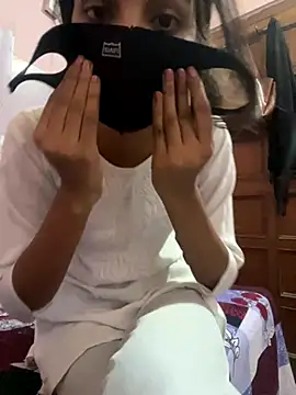 Snapshot of Sandhya_77 chatting on October 14, 6:14 am Sandhya 77 online show from October 14, 6:14 am