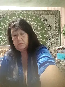 CrystalLime6411 online show from October 16, 10:11 pm