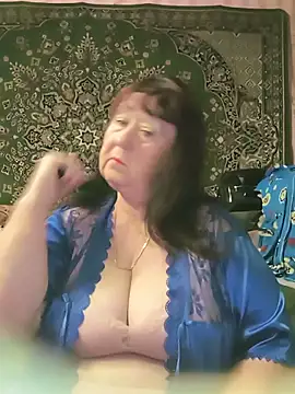 Snapshot of CrystalLime6411 chatting on June 9, 5:02 pm CrystalLime6411 online show from June 9, 5:02 pm