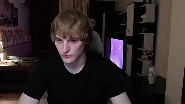 Snapshot of Playersuperstar chatting on December 3, 8:18 pm Playersuperstar online show from December 3, 8:18 pm