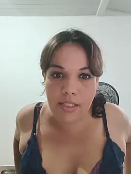 Bellapotencia1985 online show from June 6, 9:58 am