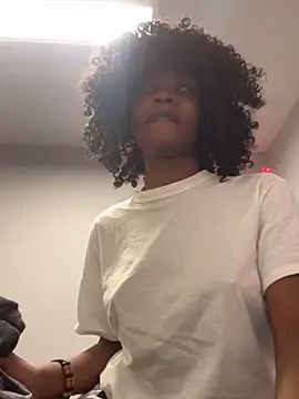 TumieSupreme online show from October 21, 3:35 pm