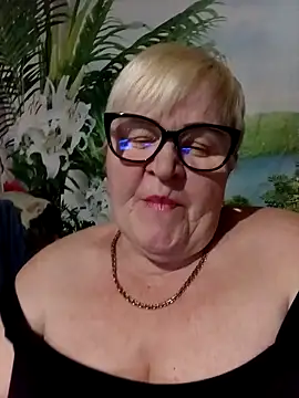 VioletSweet5566 online show from March 1, 8:00 pm