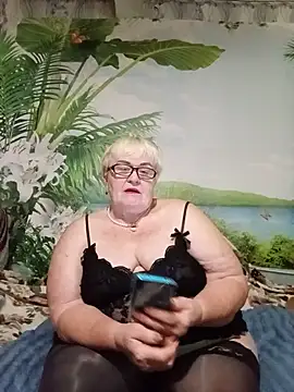 VioletSweet5566 online show from July 6, 4:20 pm