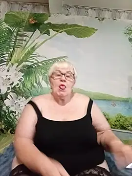 VioletSweet5566 online show from July 13, 6:05 am