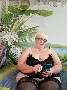 VioletSweet5566 online show from July 14, 5:56 am