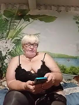 VioletSweet5566 online show from July 24, 6:17 pm