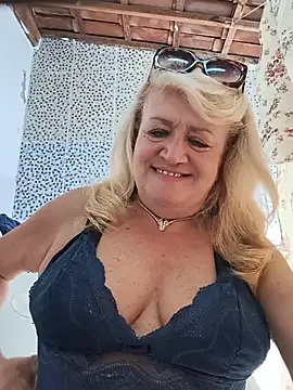 Belladama61 online show from July 19, 10:30 am