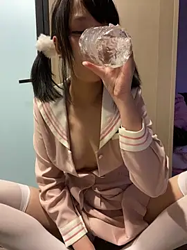 a5l2e0x online show from March 12, 12:33 pm