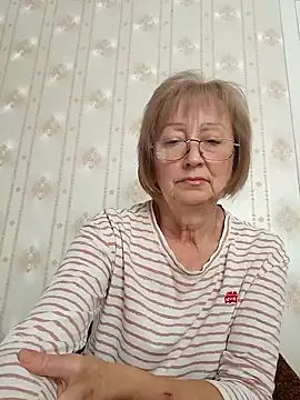 AlikaSwan5821 online show from September 15, 1:22 pm