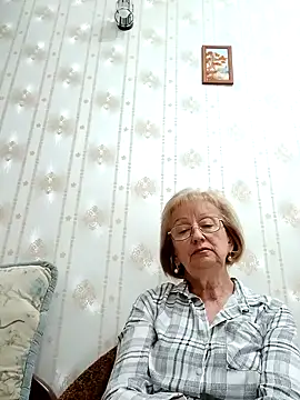 AlikaSwan5821 online show from October 1, 7:09 pm