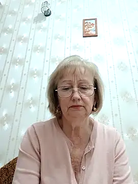 AlikaSwan5821 online show from November 7, 9:04 pm