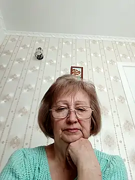 AlikaSwan5821 online show from March 13, 12:12 pm