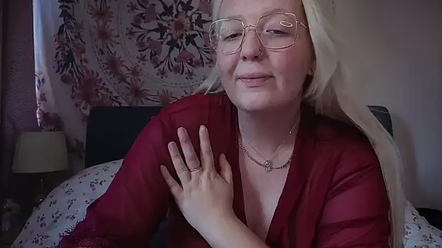 Daisyxoxo  online show from May 25, 9:59 am