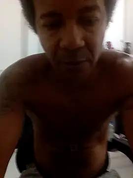 Snapshot of moreno25centimetro chatting on January 9, 1:36 pm moreno25centimetro online show from January 9, 1:36 pm