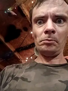 RichardW online show from May 7, 1:33 am