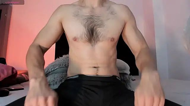 Snapshot of Enzo-wolf33 chatting on June 3, 4:12 pm Enzo-wolf33 online show from June 3, 4:12 pm