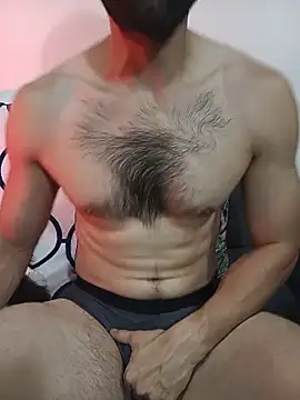 Snapshot of Enzo-wolf33 chatting on June 4, 10:38 pm Enzo-wolf33 online show from June 4, 10:38 pm