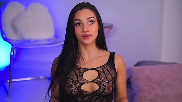 NinaSolenne online show from December 13, 8:25 pm