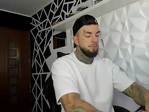 Chrisjordan66 online show from October 22, 6:24 am