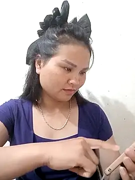 Snapshot of Heulwen-22 chatting on September 17, 3:03 pm Heulwen-22 online show from September 17, 3:03 pm