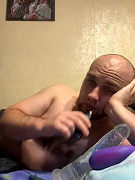 LuckyGirlfriends online show from January 6, 9:39 pm