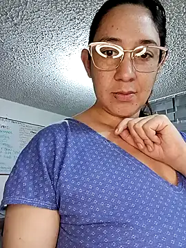 Snapshot of MargaretMonroe chatting on September 15, 10:48 am MargaretMonroe online show from September 15, 10:48 am