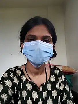 Snapshot of Shivani2002 chatting on November 5, 8:25 am Shivani2002 online show from November 5, 8:25 am