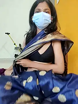 Snapshot of Shivani2002 chatting on November 30, 1:31 am Shivani2002 online show from November 30, 1:31 am