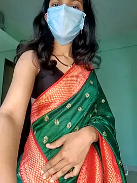 Shivani2002 online show from February 16, 2:51 am