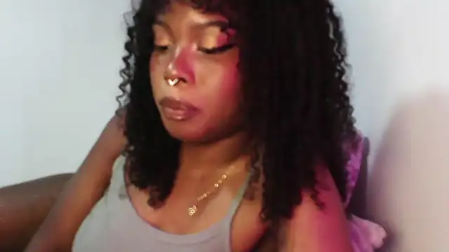 Snapshot of SparklingSoleil chatting on November 19, 1:55 pm SparklingSoleil online show from November 19, 1:55 pm