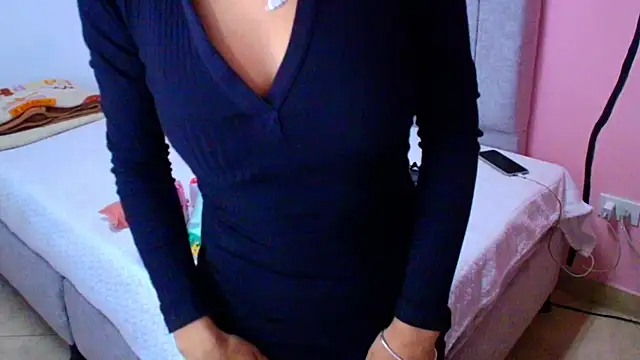 Emily  parker   online show from October 8, 12:47 pm