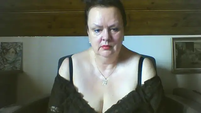TiffanyMature online show from March 20, 9:47 am